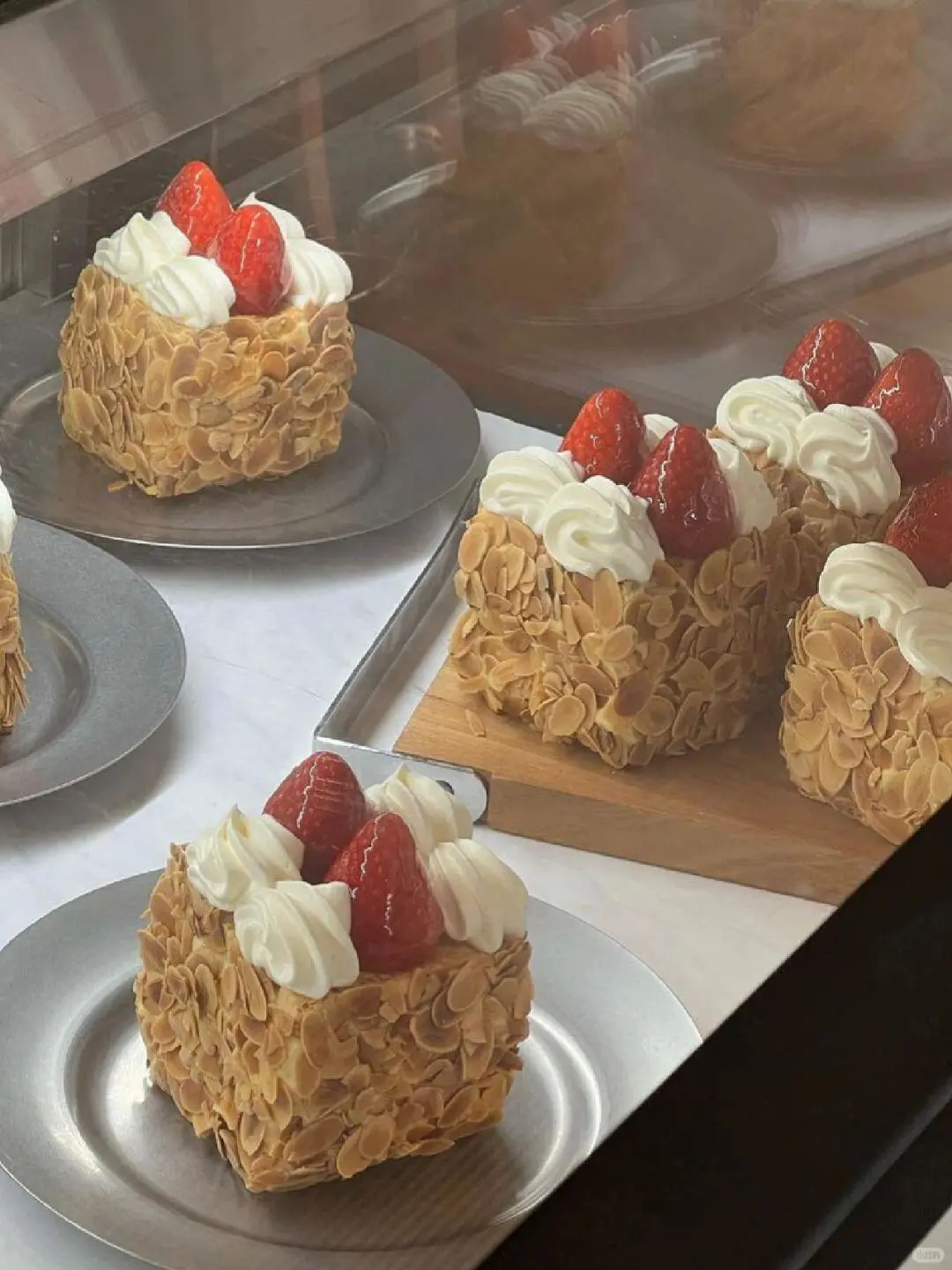 🇯🇵 Tokyo Omotesando Strawberry Mille-Feuille Café‼️