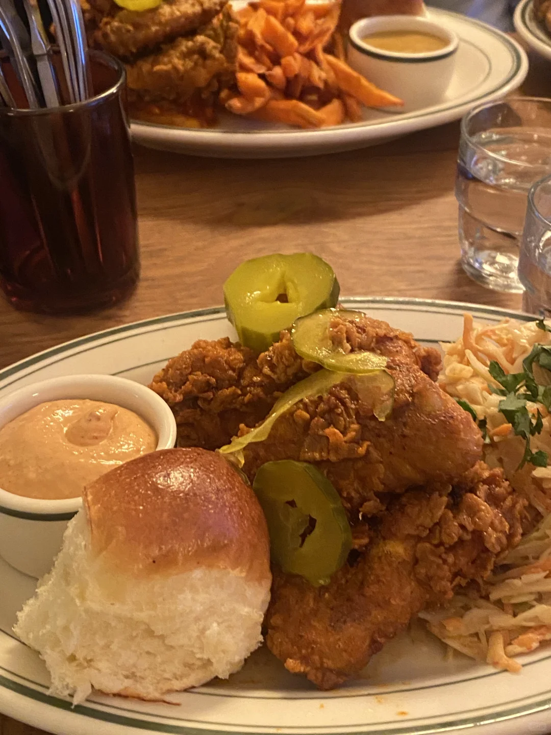 Natural Wine-Friendly Fried Chicken Spot in Paris