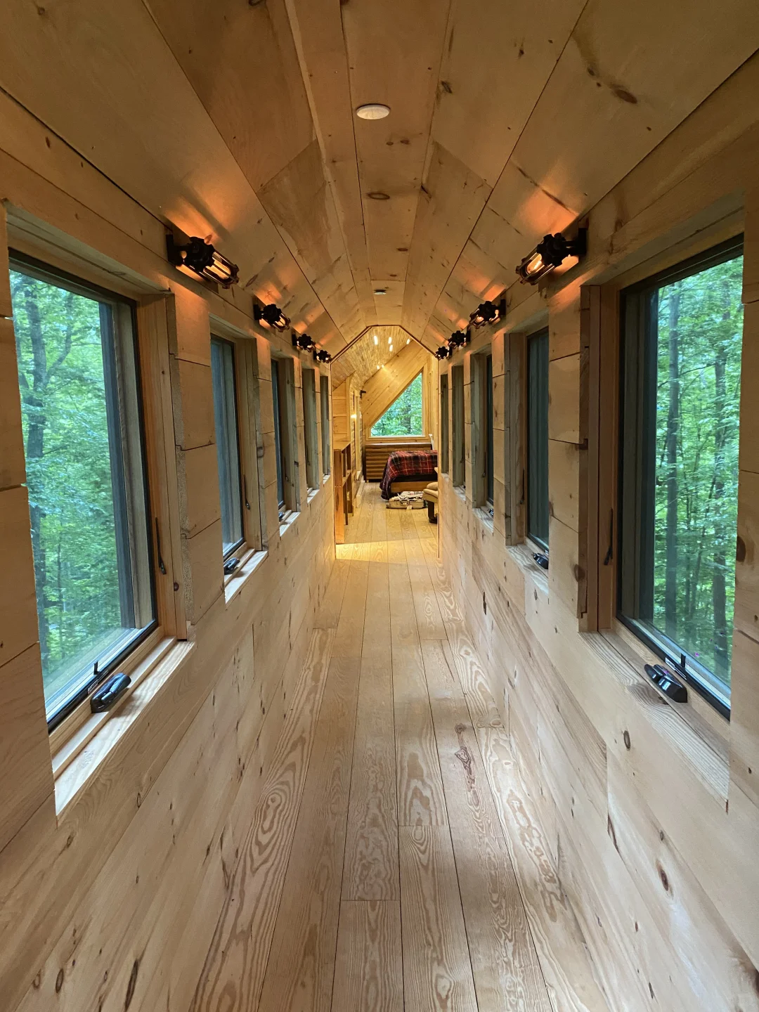 Treehouse Retreats Near NYC