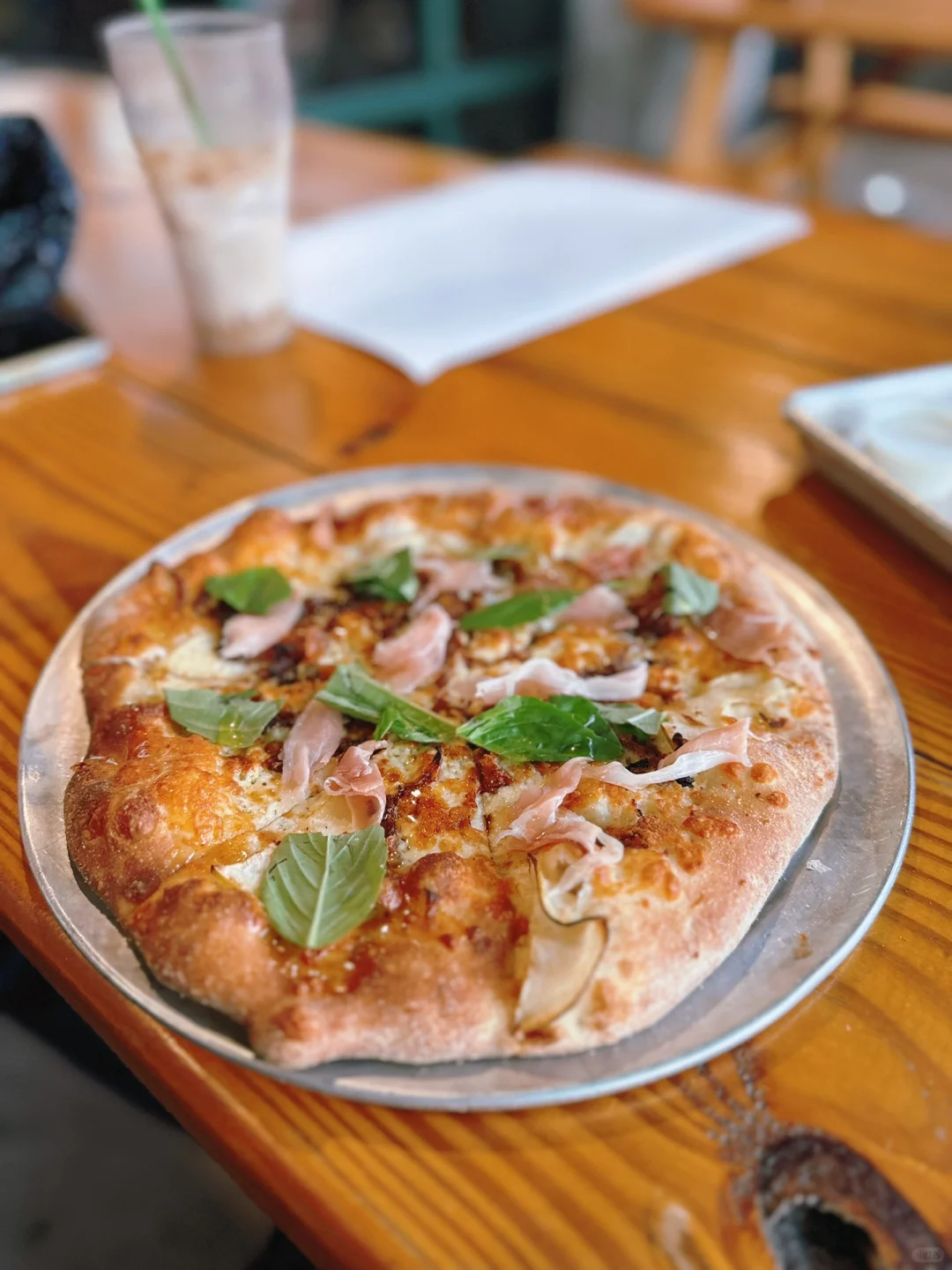 Today’s International Bite: Pinthouse Pizza in Austin – A Must-Try!