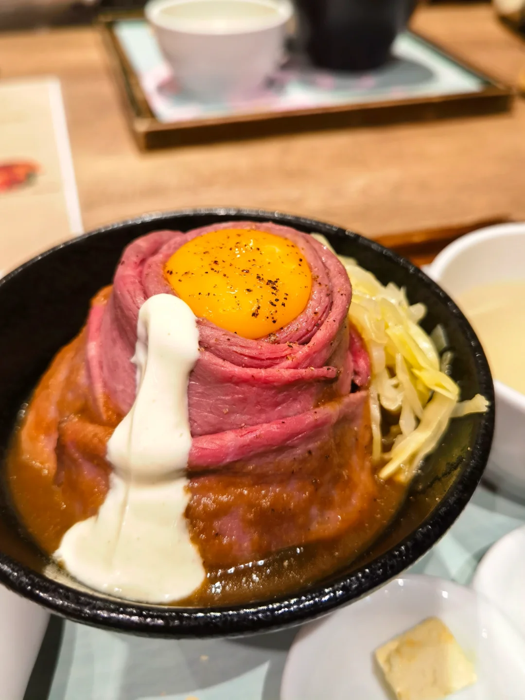 In Akihabara 📍 This Must-Try Volcanic Wagyu Bowl Will Blow Your Mind
