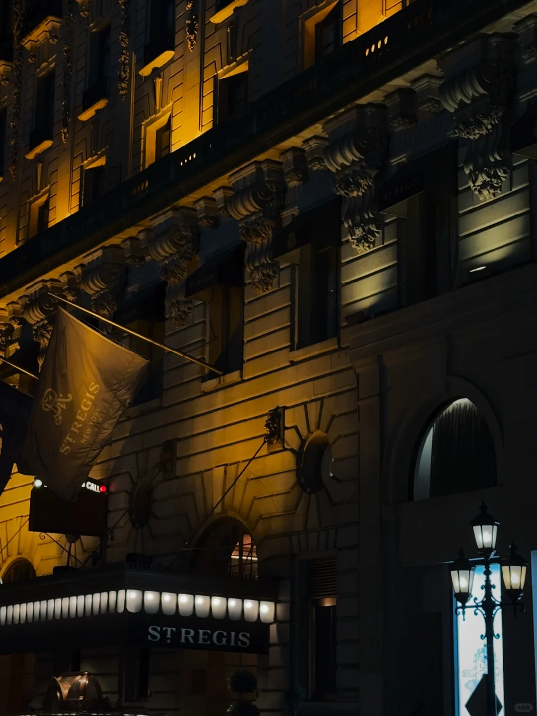 Birthplace of the Bloody Mary ▪️ The Atmospheric Bar at St. Regis, New York