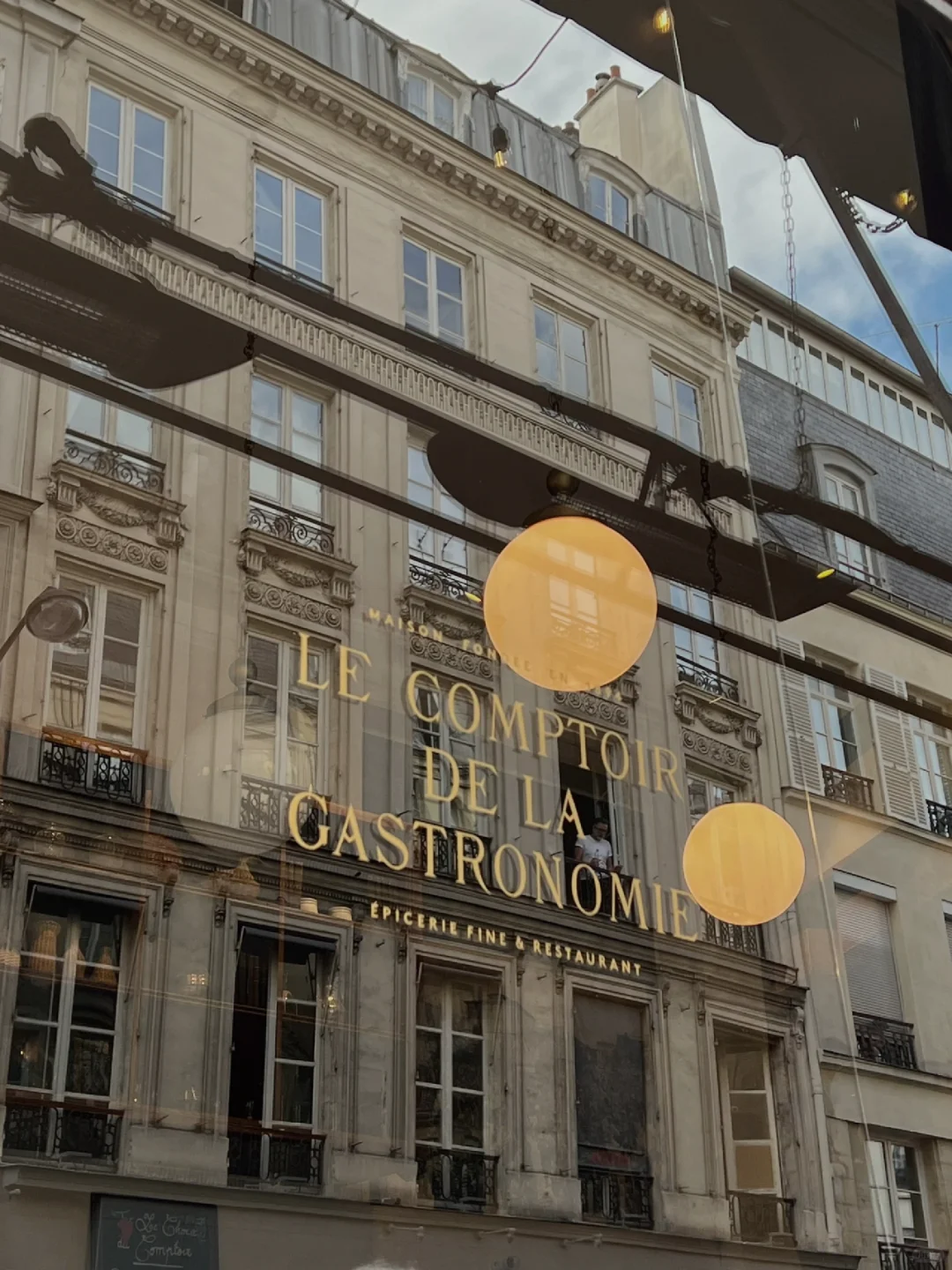 "Where to Dine in Paris" Collection