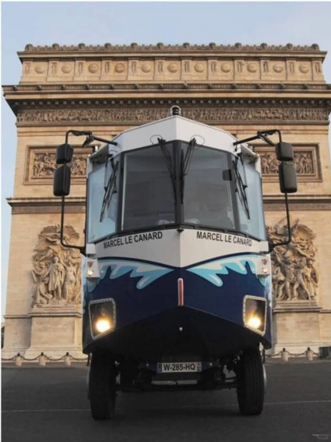 Paris Amphibious Bus: Sightseeing on Land and Seine River