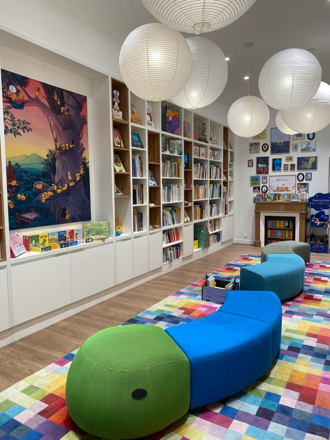 💖 Paris's Biggest Children's Picture Book Store