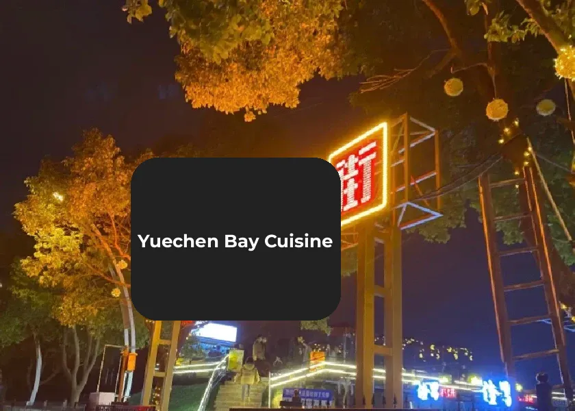 Moon Bay Delicacies: A Culinary Journey 🌯🥙🍜🦪🍘🍧