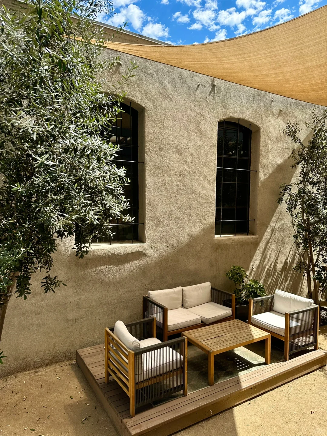 Etiquette Coffee | LA Coffee Shop