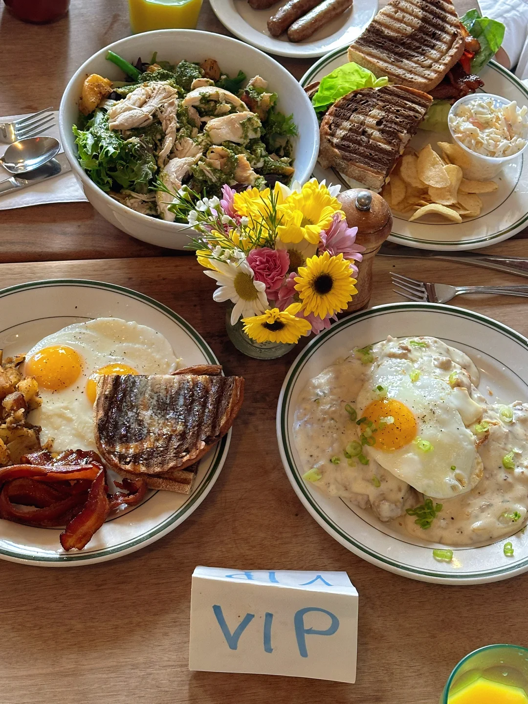 Jersey City, NJ | Sam a.m. - A Brunch Gem in the Desert ❤️