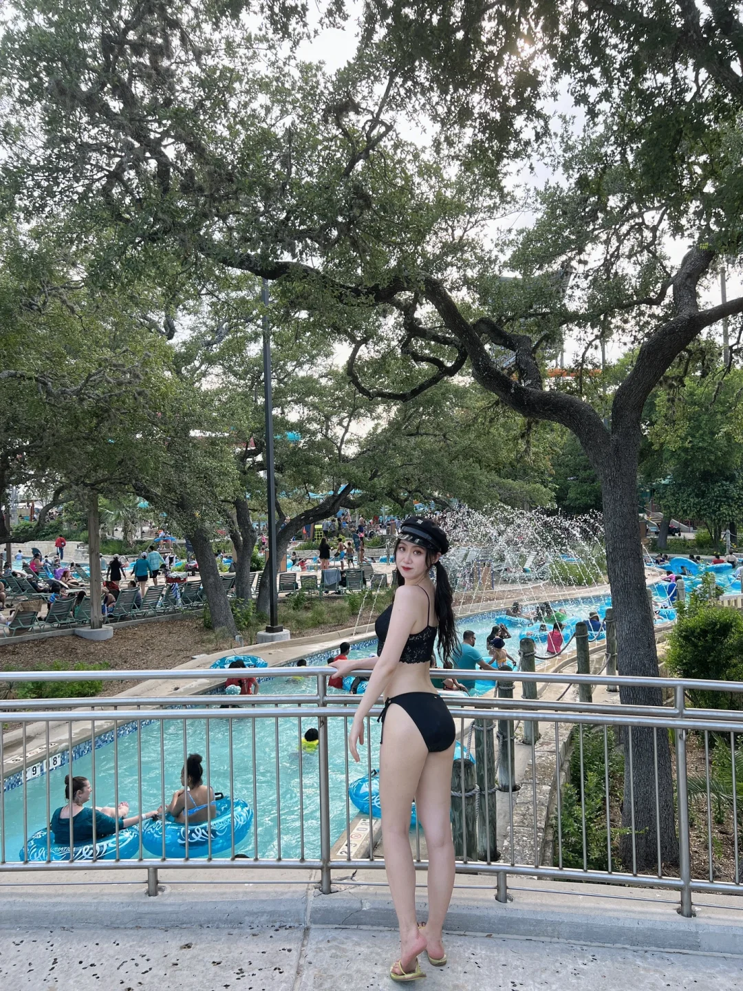 Checking out SeaWorld San Antonio's Water Park! 🛝