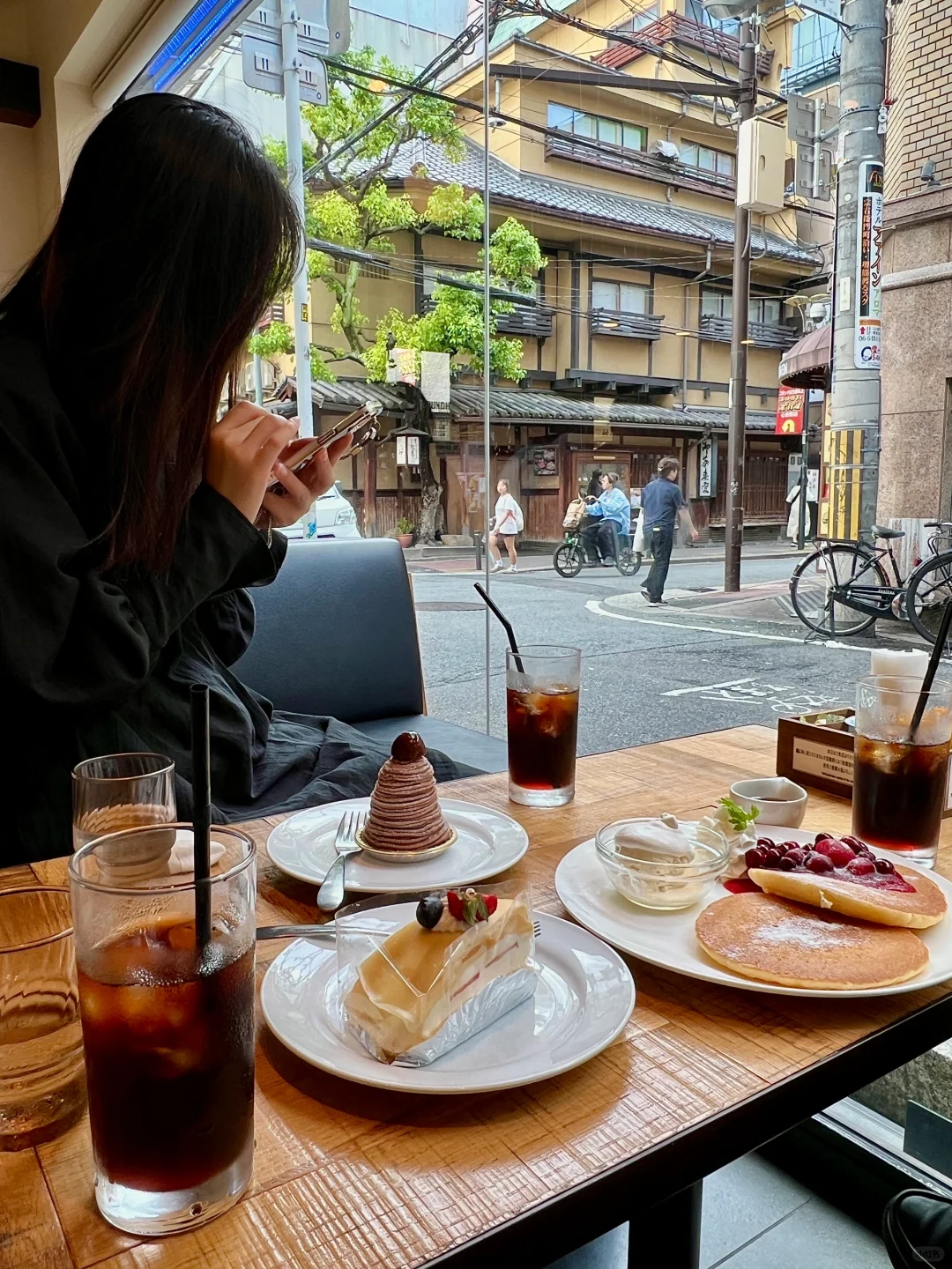 Charming Cafés Along Shinsaibashi Street