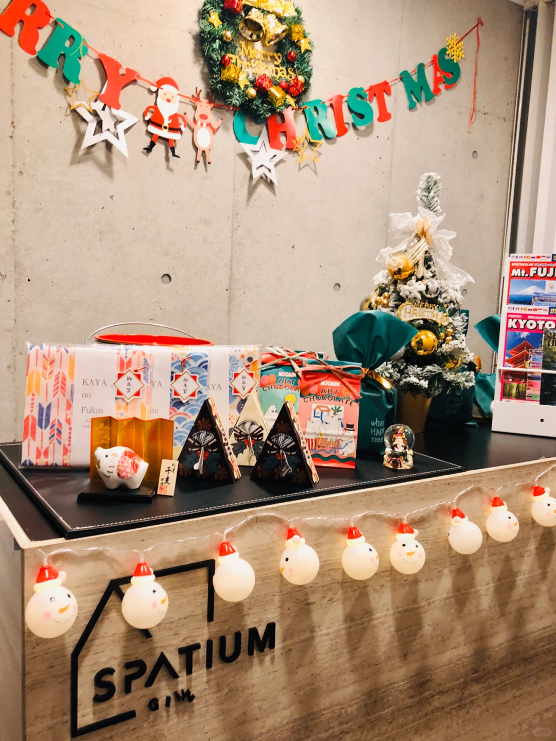 Where to Stay in Tokyo for Christmas? This Cozy Hotel Has Me Sold!