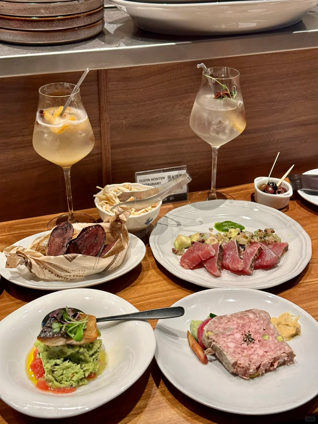 A Japanese izakaya where I couldn't help but marvel at my impeccable restaurant choice while indulging in delicious food!