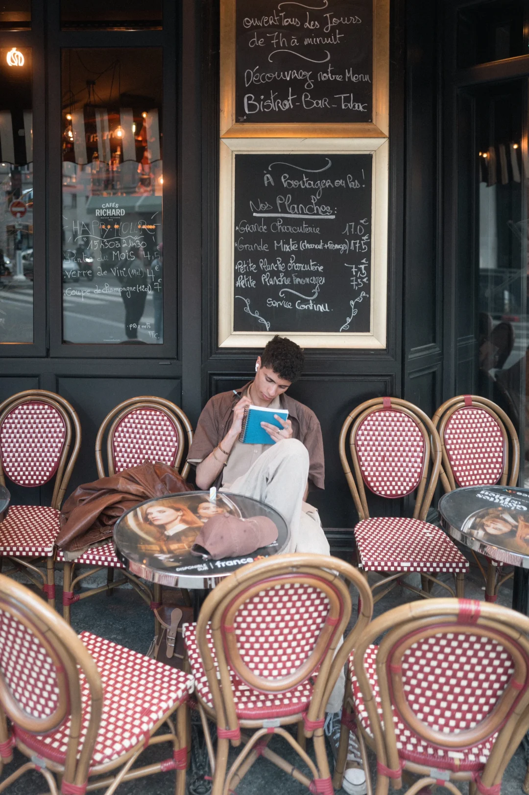 Paris | The Cafés Etched into Our Souls