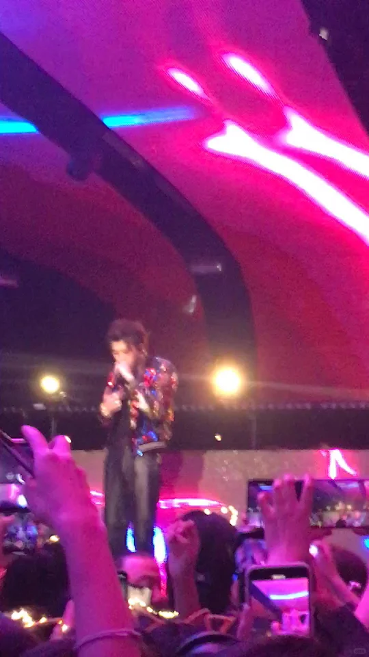 Spotted Cai Xukun at a Famous Nightclub in Los Angeles