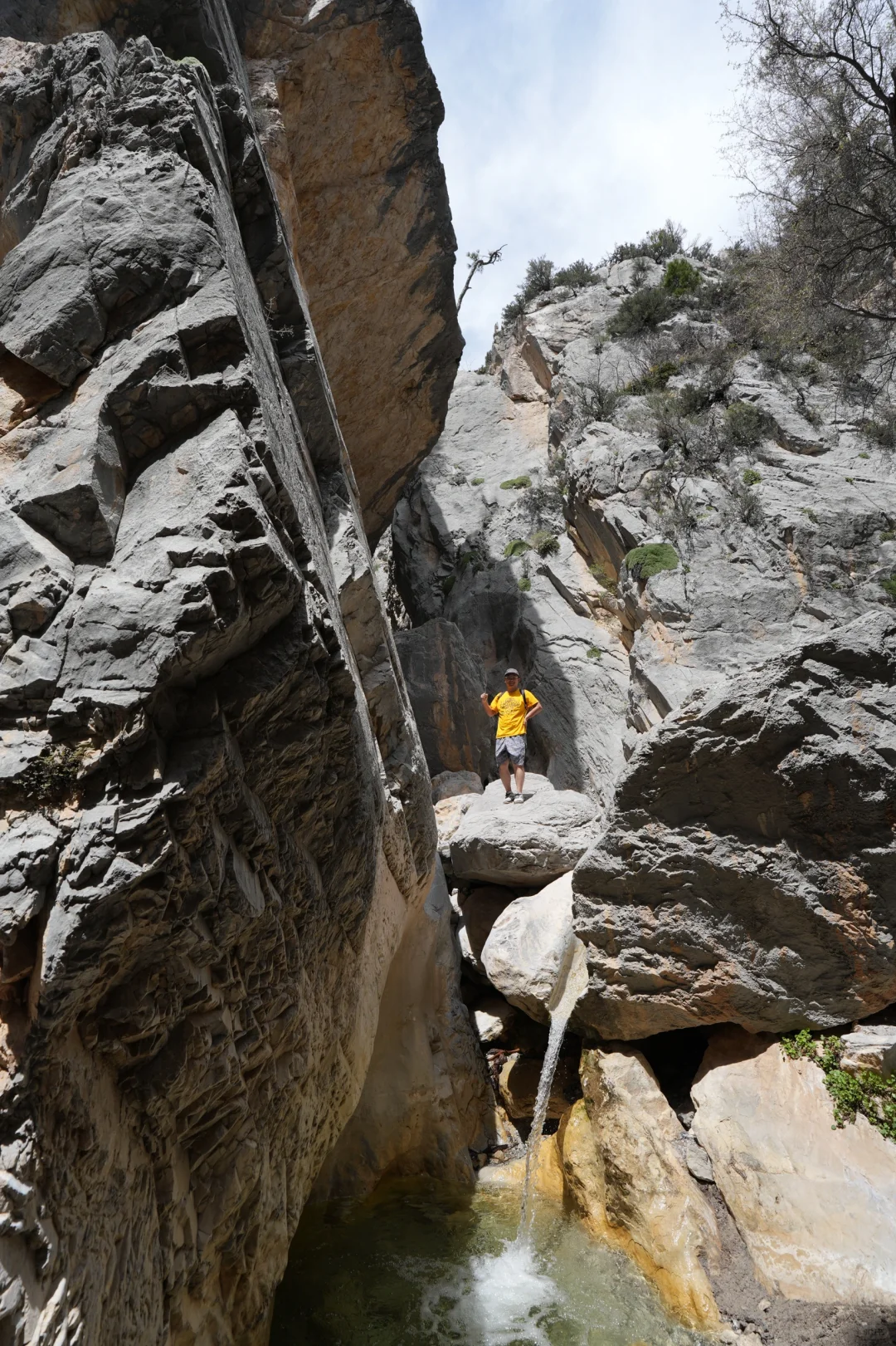 Hiking in Vegas: Fletcher Canyon Trail