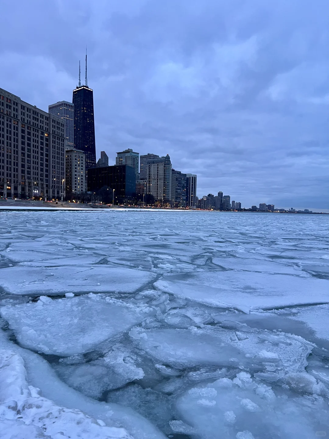 "Check out the Snowman at Ohio Street Beach in Chicago! ⛄️📍"