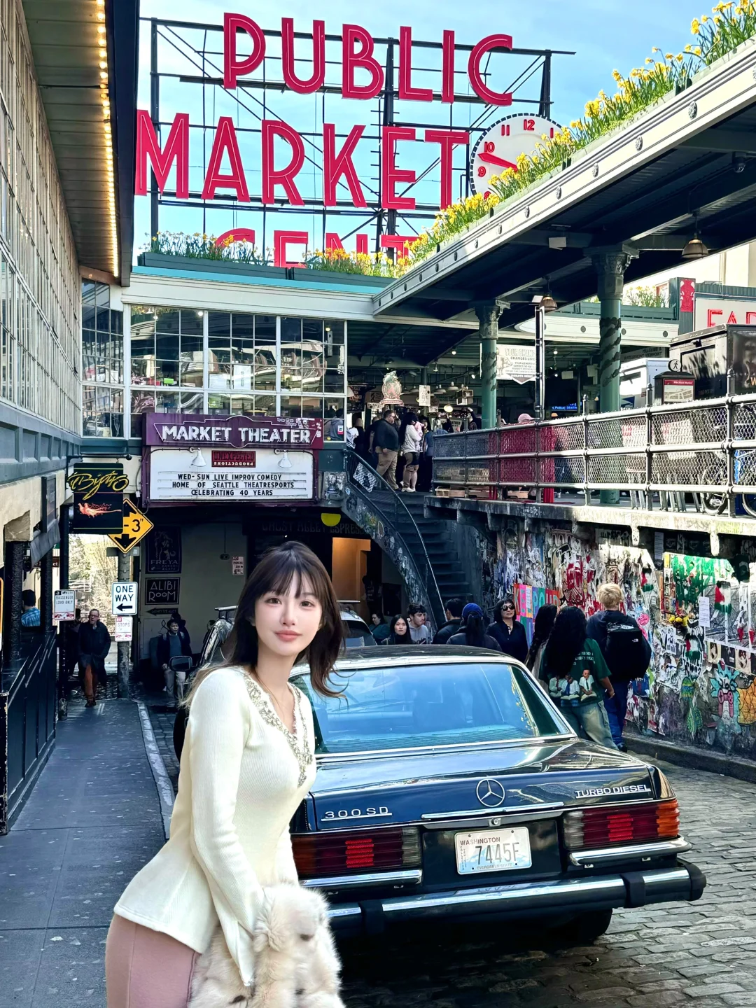 Seattle's Pike Place Market and the Ultimate Foodie Adventure ˶╹ꇴ╹˶
