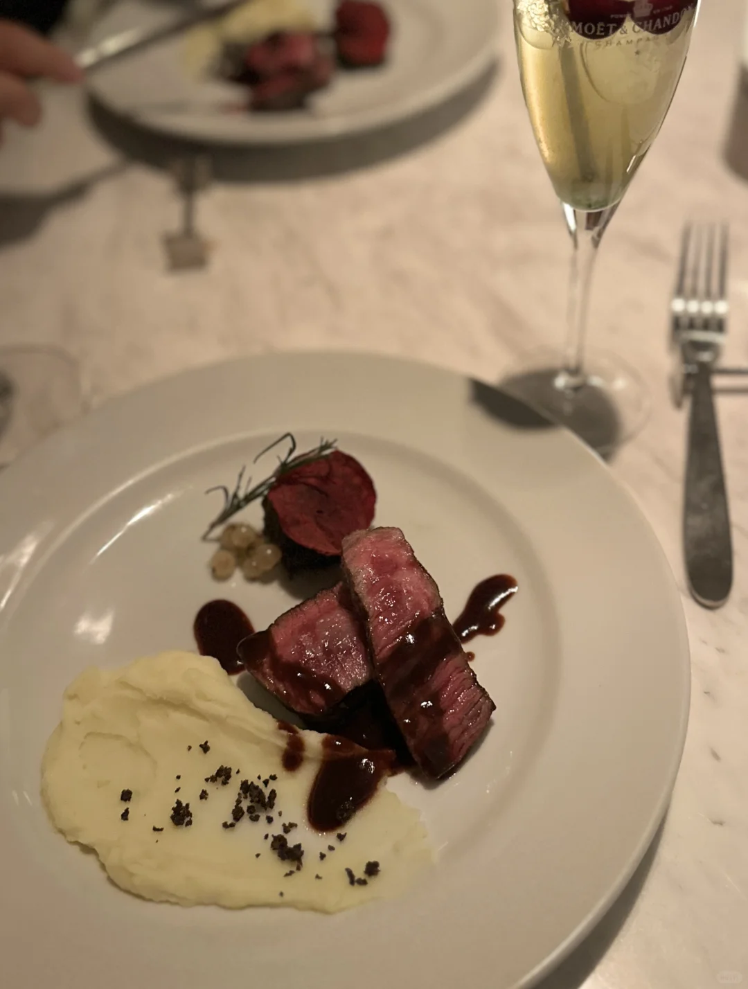 🇯🇵 A Perfect Restaurant for a Date