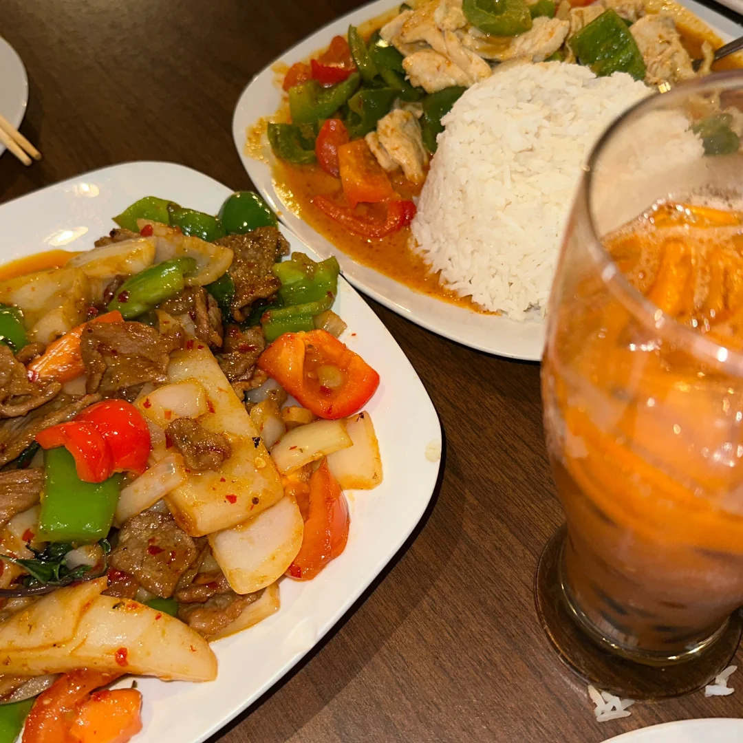 Food Exploration in St. Louis | Thai Country Cafe