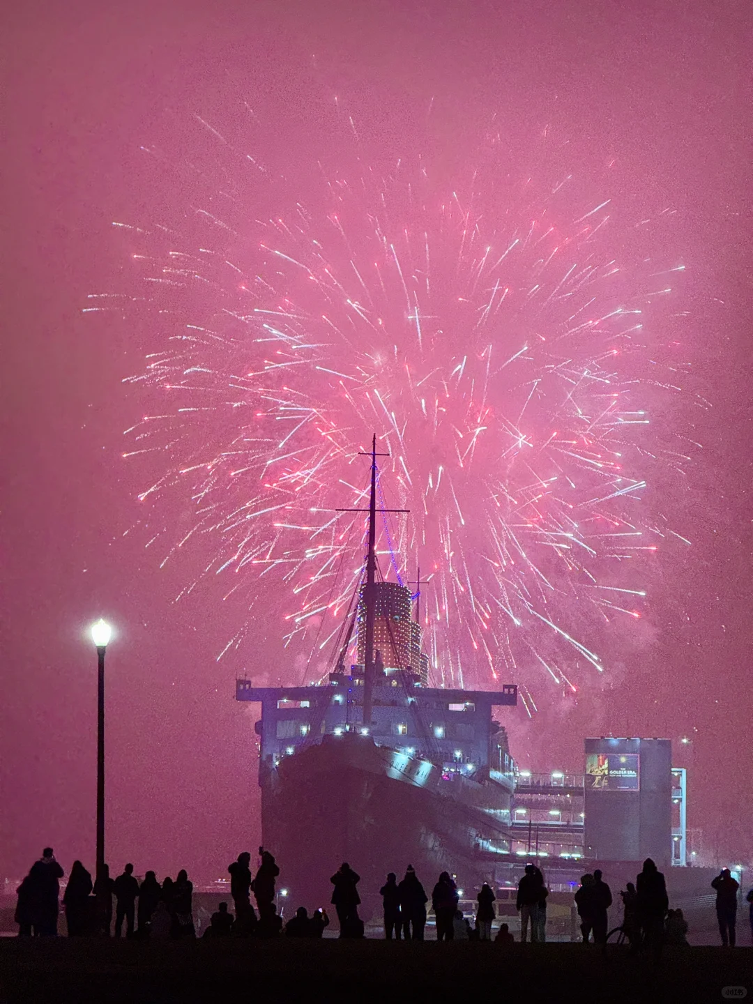 2025 New Year's Eve in the Mist at Long Beach 🎊