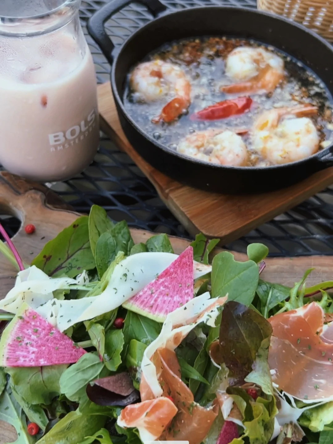 Exploring Osaka: Nakanoshima Riverside