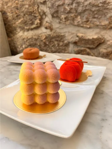 📍Must-Visit Dessert Spots on Newbury Street in Boston!