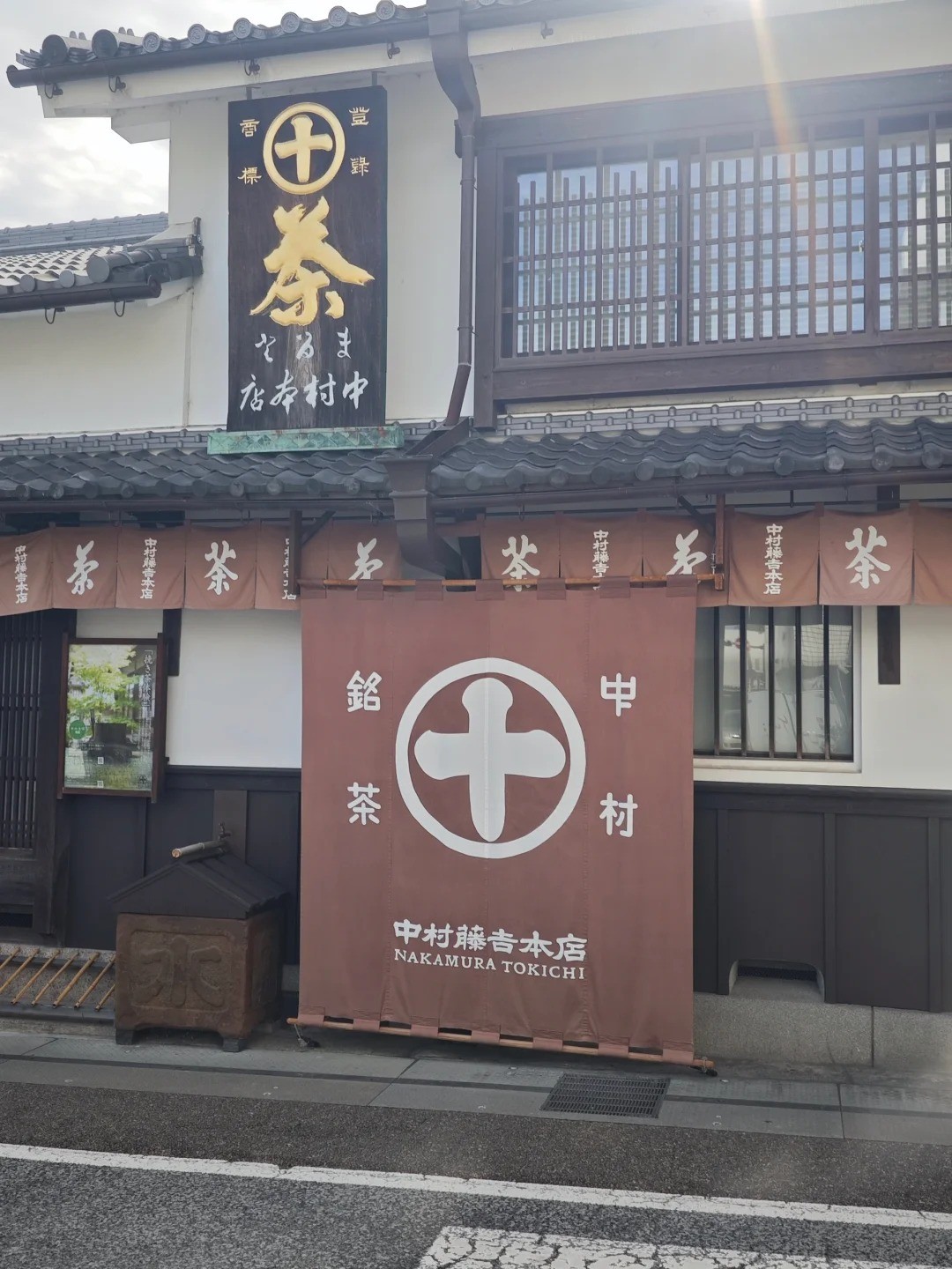 post_image