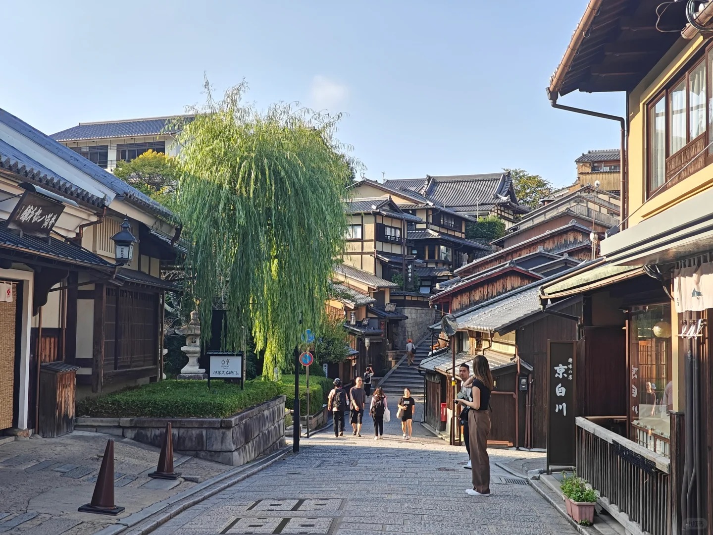 post_image