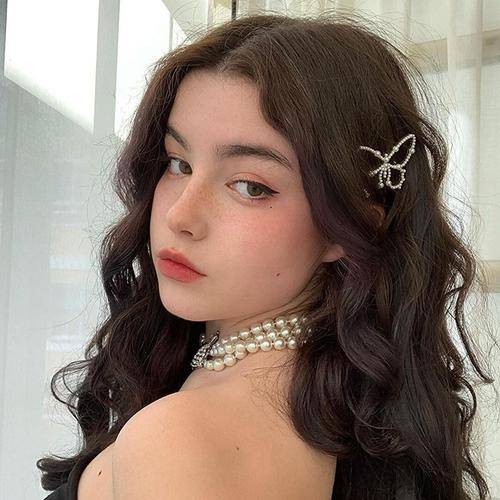 Ariel Ella