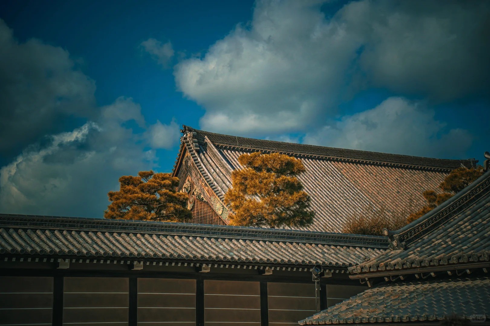 post_image