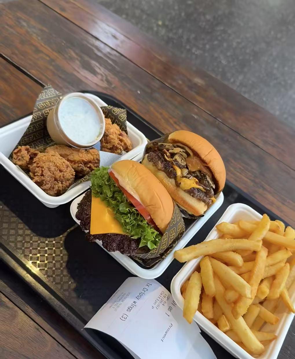 Adelaide. The name of this burger is legendary🥹❤️‍🔥！