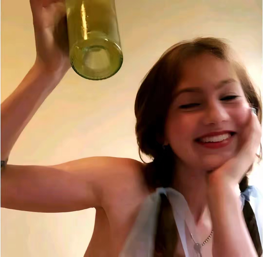 Mia