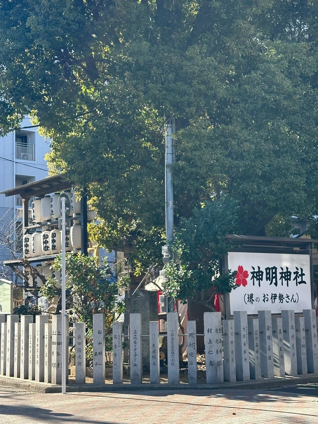 post_image